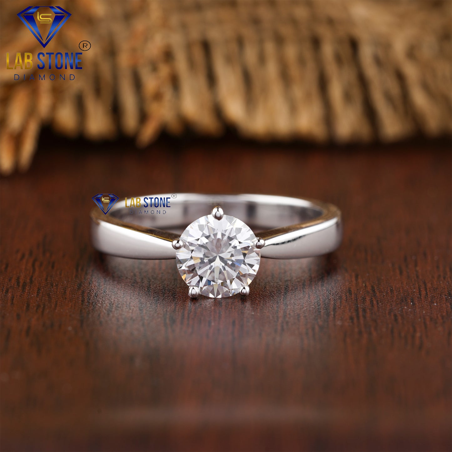 1.57 TDW Round Cut Diamond Simple Solitaire Ring