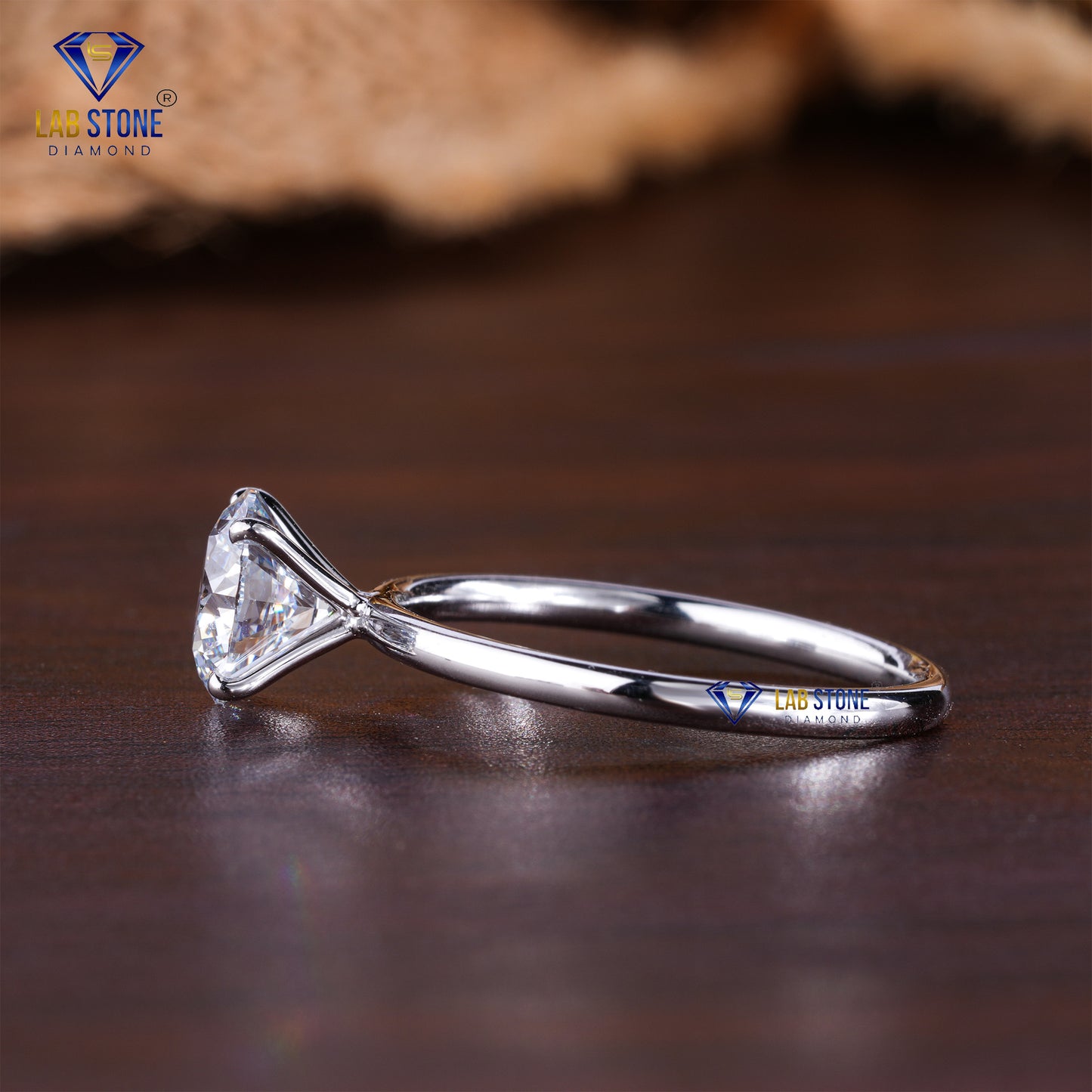 1.25 TDW Round Cut Diamond Women’s Solitaire Ring