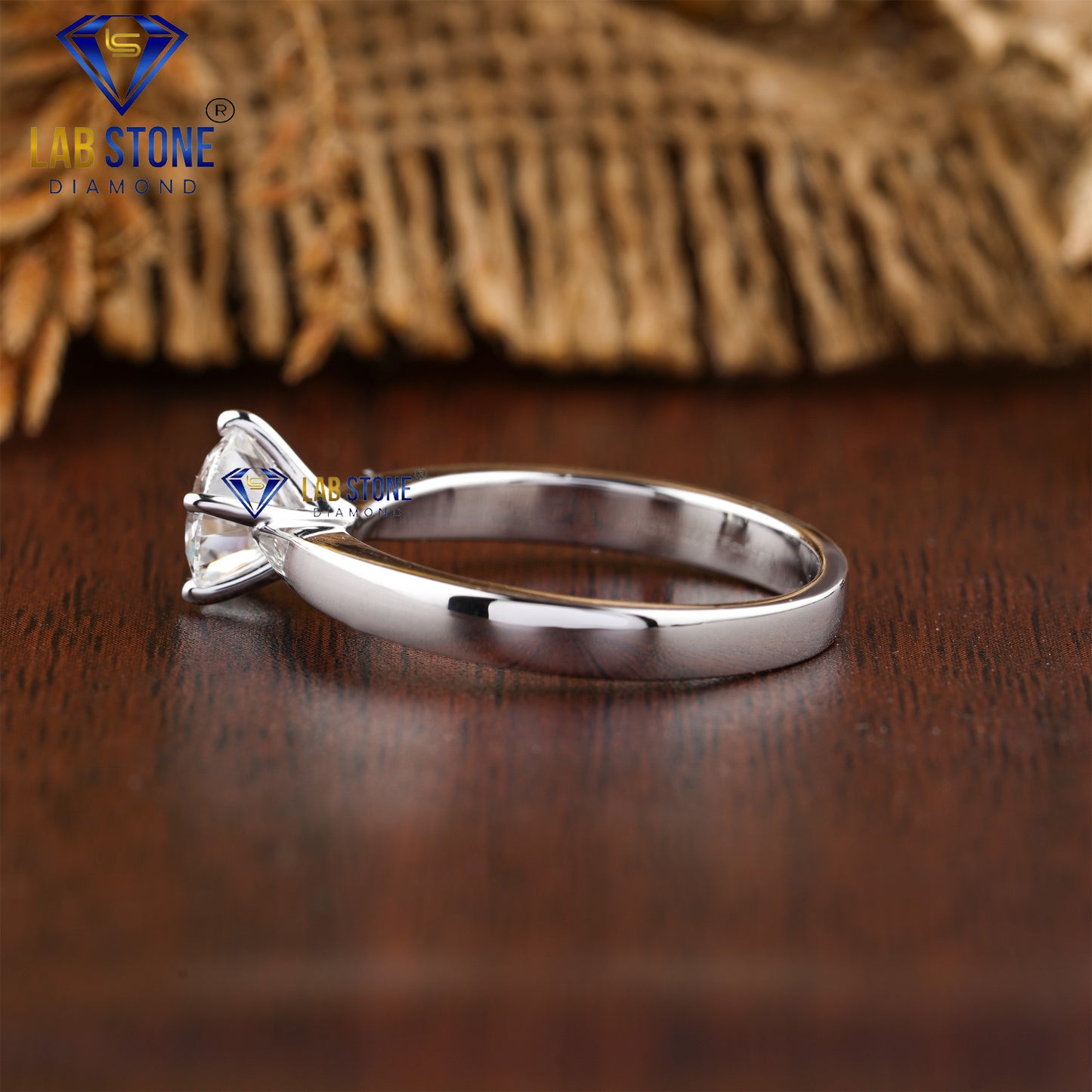 1.57 TDW Round Cut Diamond Simple Solitaire Ring