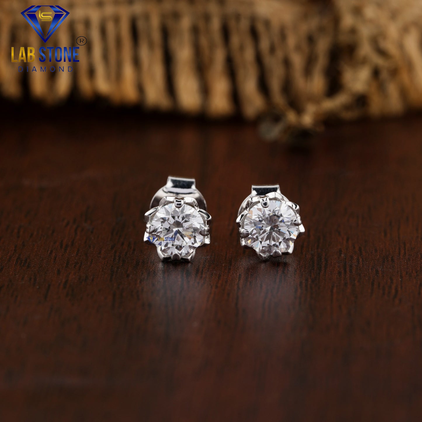 1.00 TDW Round Cut Diamond Stud Earring
