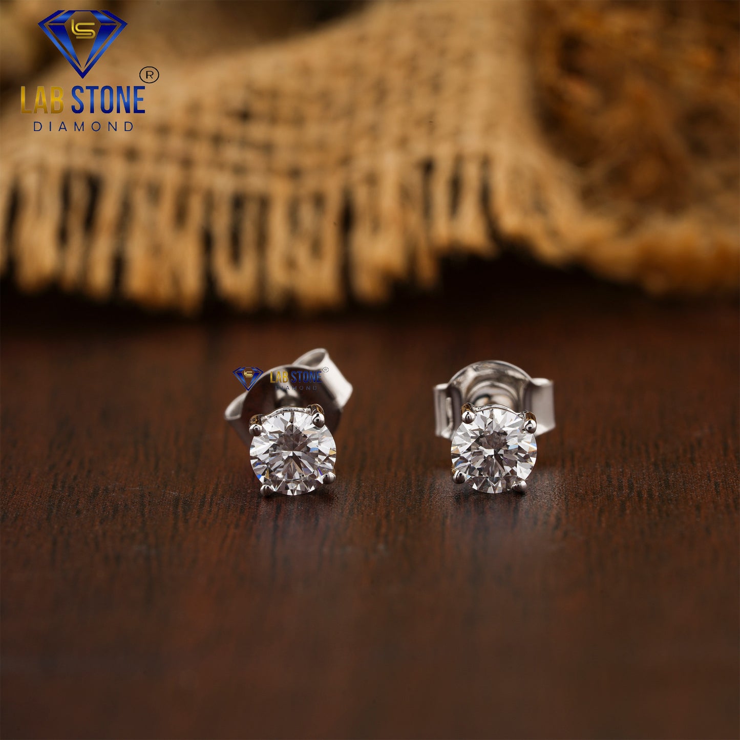 0.97 TDW Round Cut Diamond Stud Earrings