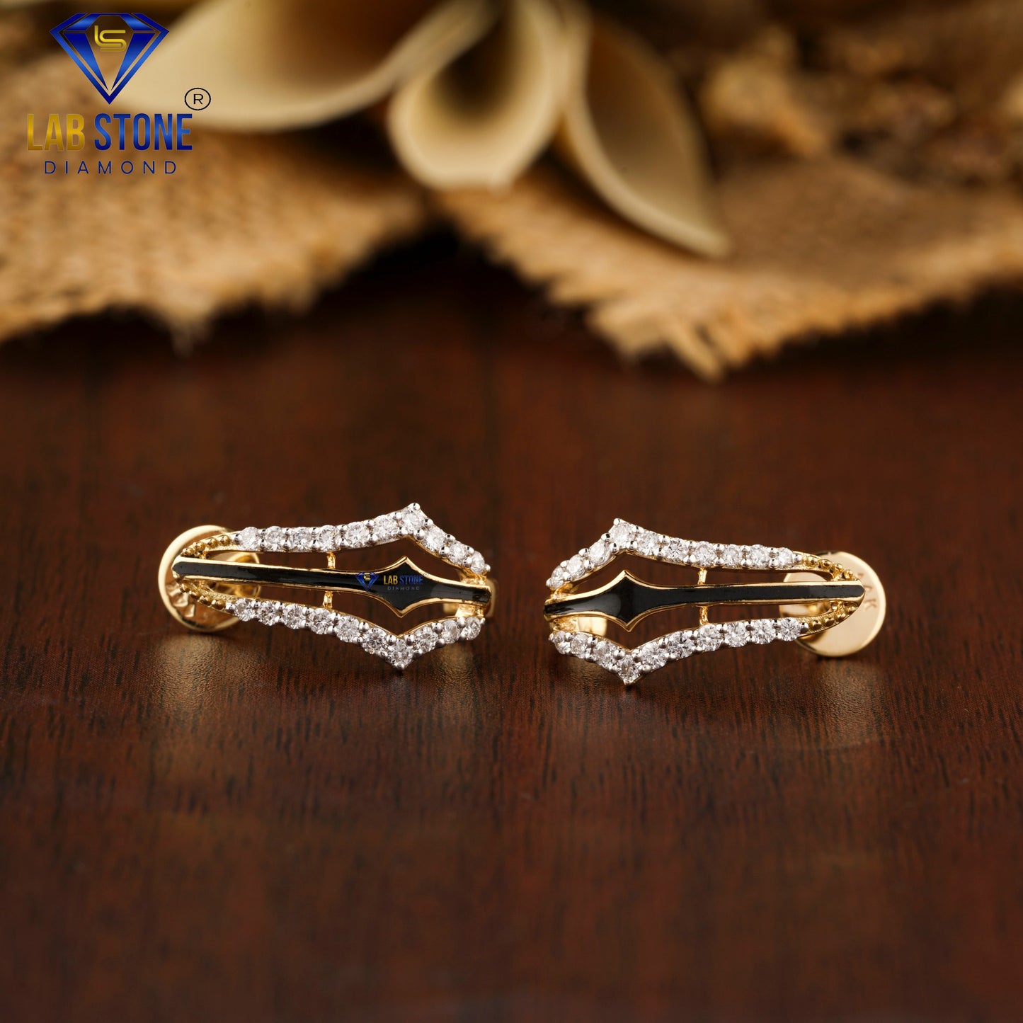 0.432 TDW Round Cut Diamond Hoop Earring