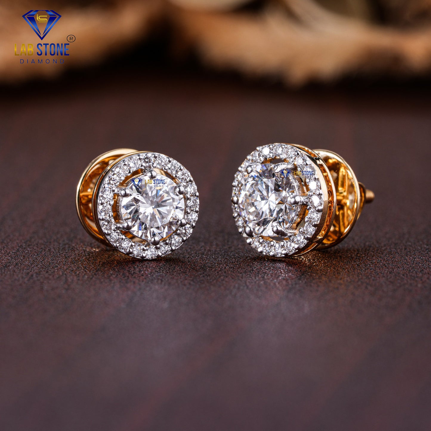 1.43 TDW Round Cut Diamond Stud Earring