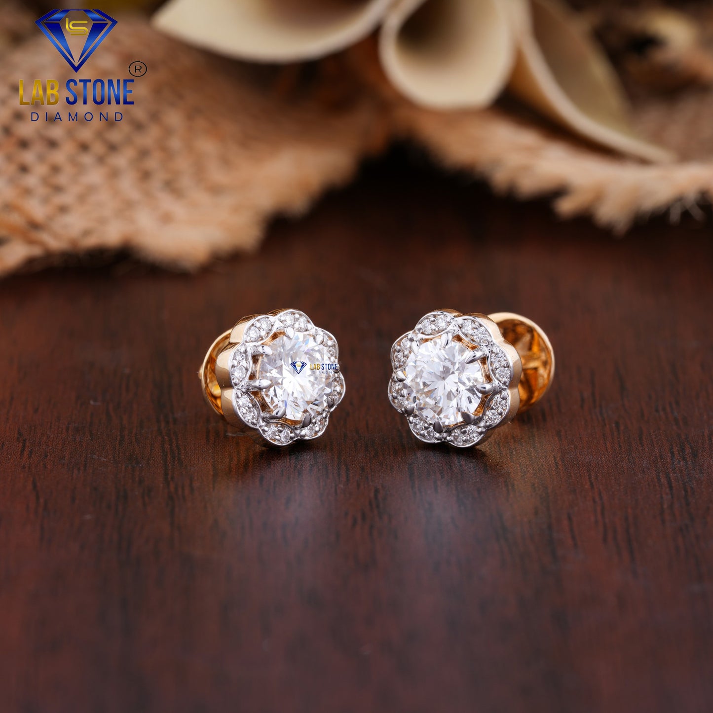 1.54 TDW Round Cut Diamond Stud Earring