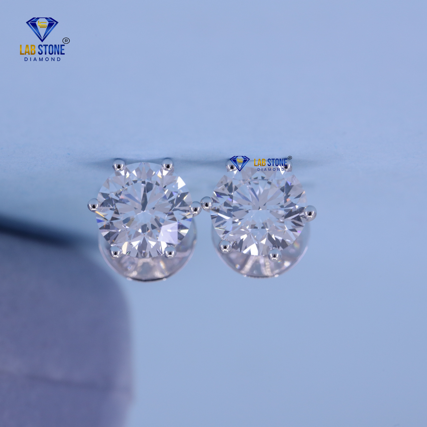 1.60 TDW Round Cut Diamond Stud Earrings