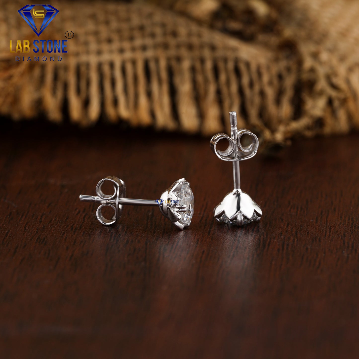 1.00 TDW Round Cut Diamond Stud Earring