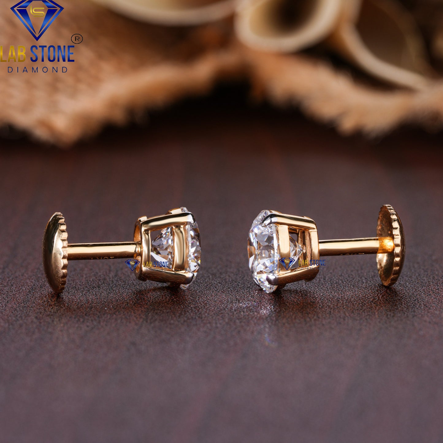 4.91 TDW Round Cut Diamond Solitaire Stud