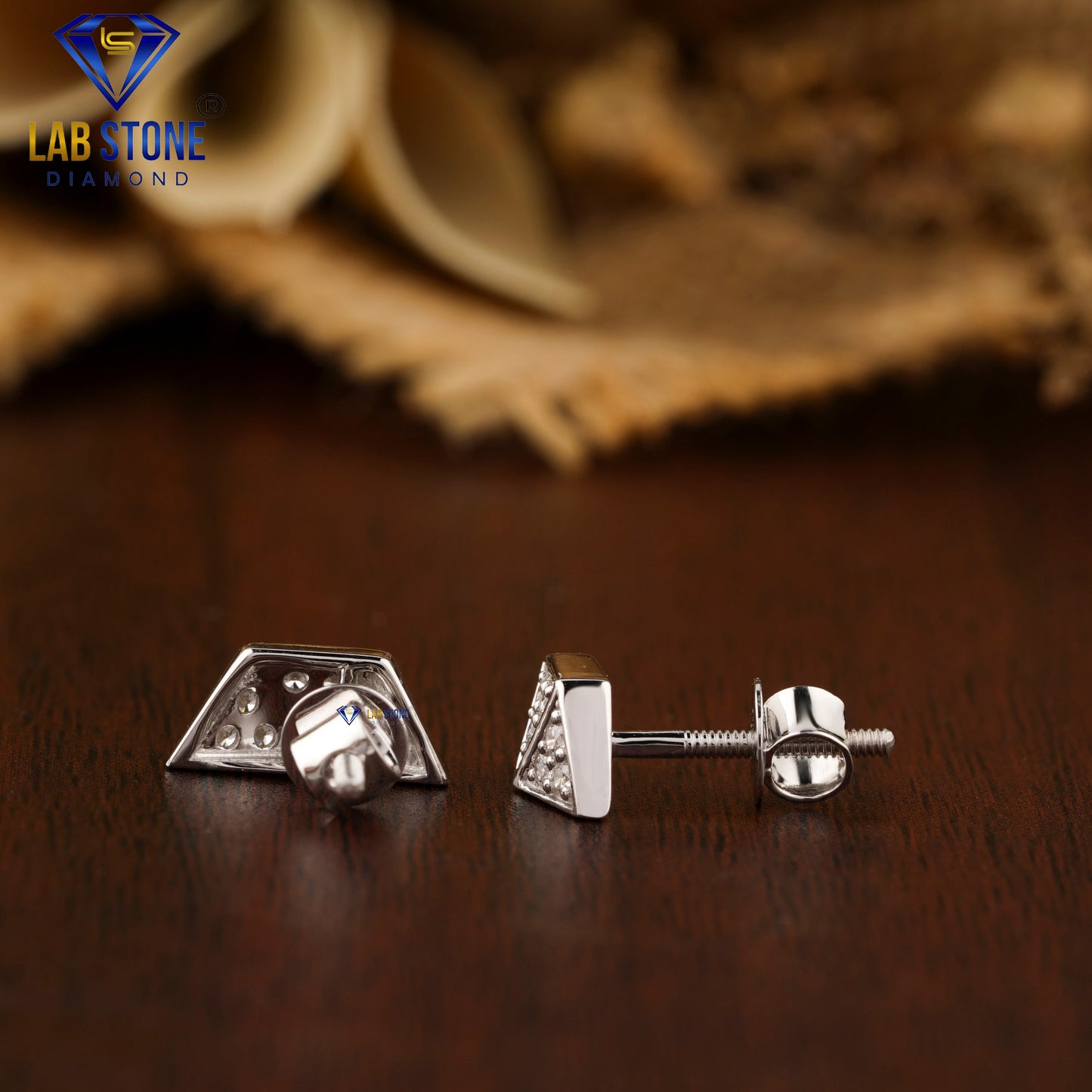 0.21 TDW Round Cut Diamond Stud Earrings