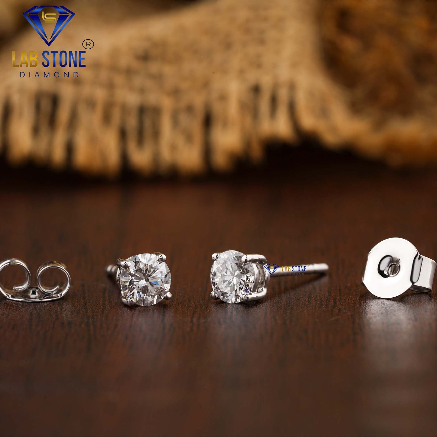 0.97 TDW Round Cut Diamond Stud Earrings