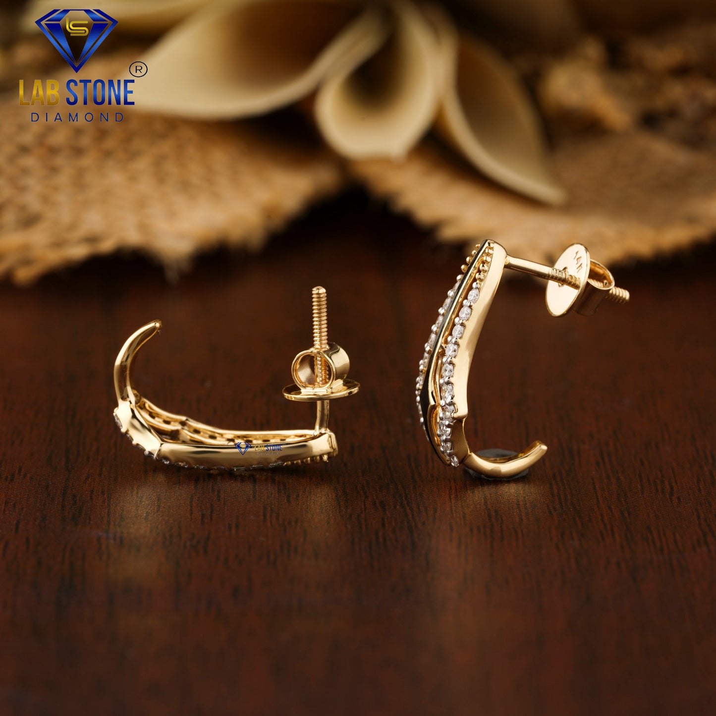 0.432 TDW Round Cut Diamond Hoop Earring