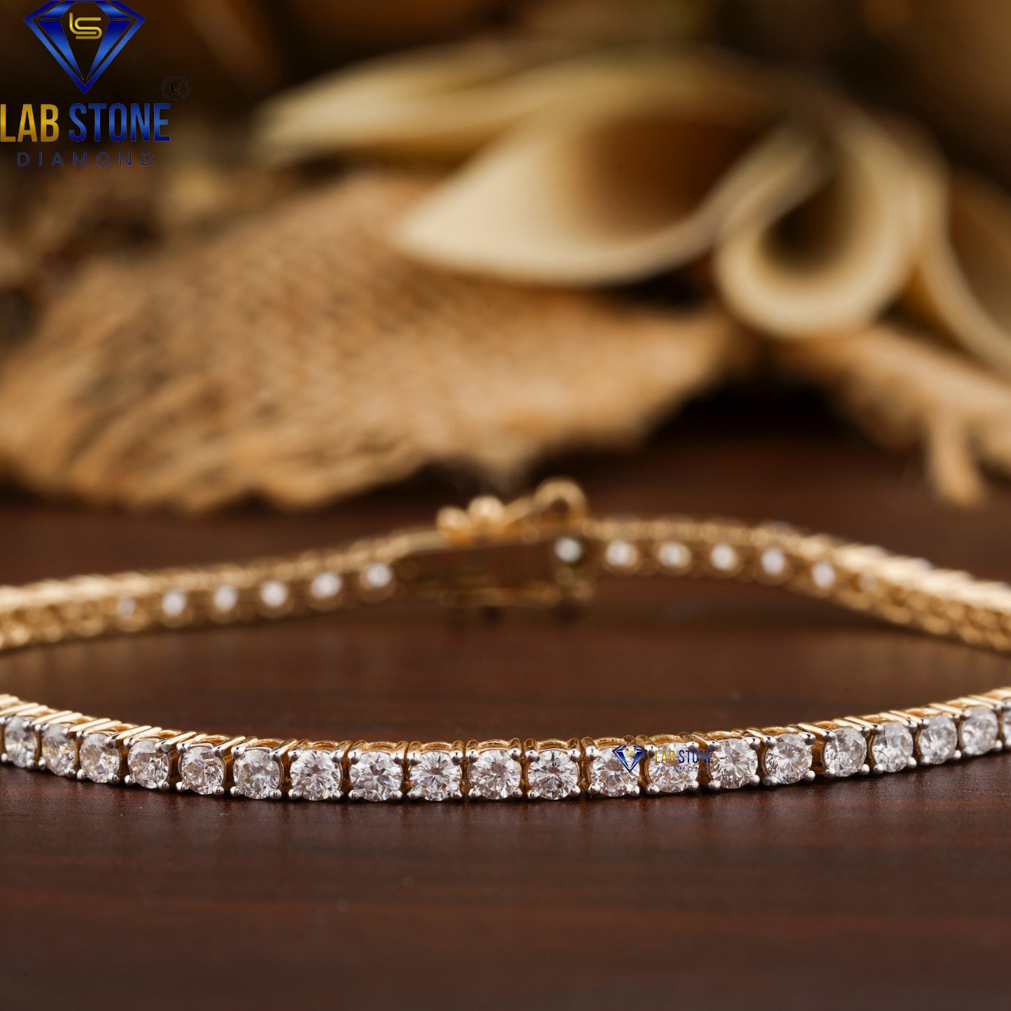4.00 TDW Round Cut Diamond Tennis Bracelet