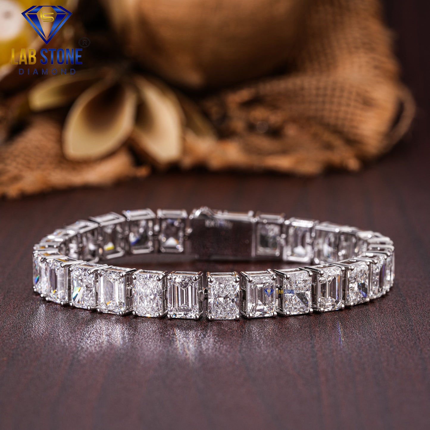 30.41 TDW Emerald & Radiant Cut Diamond Tennis Bracelet