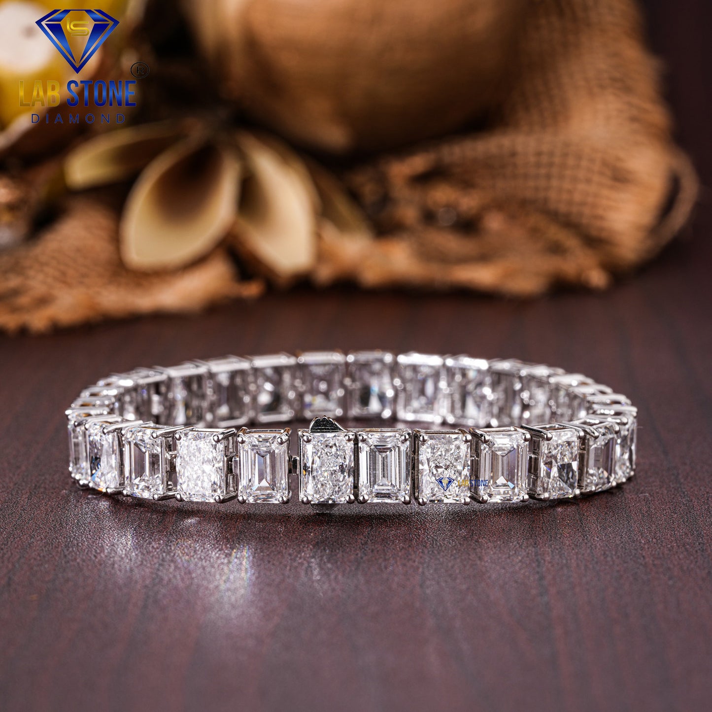 30.41 TDW Emerald & Radiant Cut Diamond Tennis Bracelet