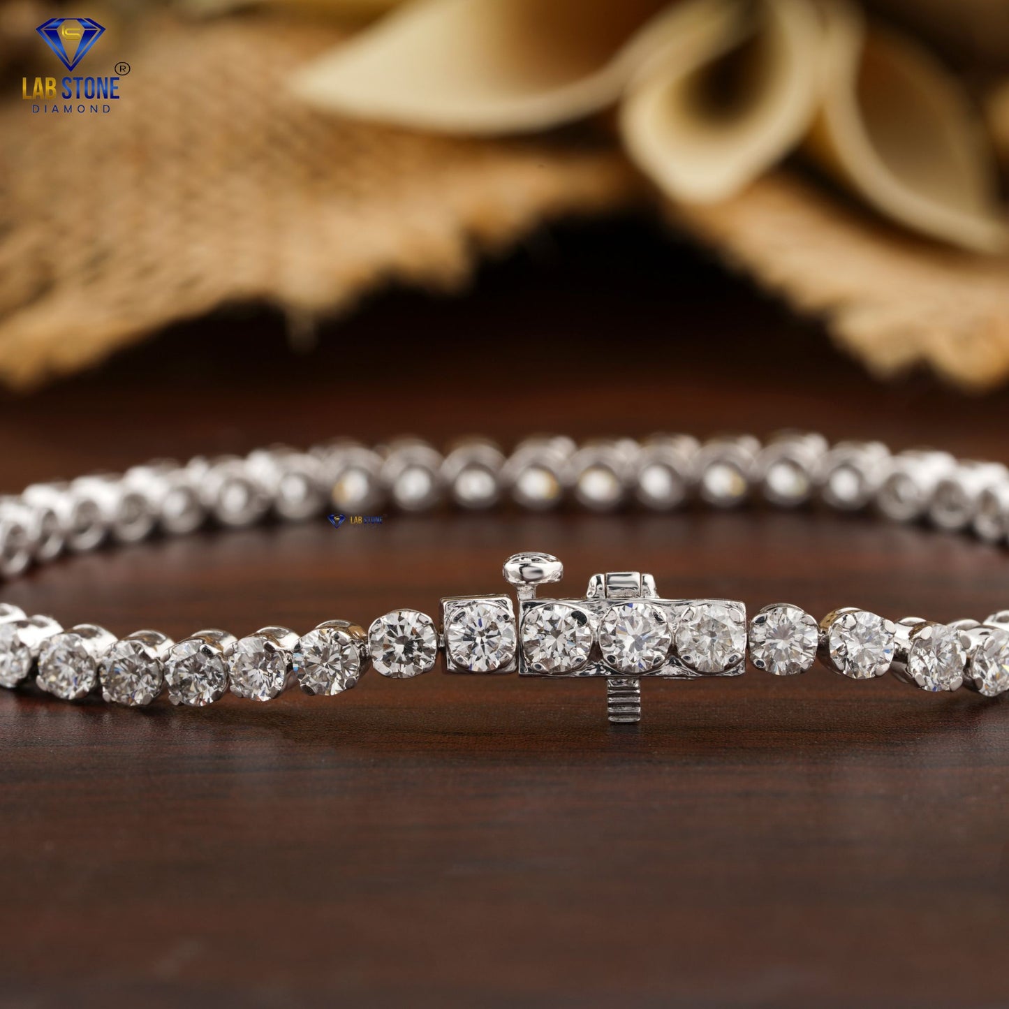 5.58 TDW Round Cut Diamond Tennis Bracelet