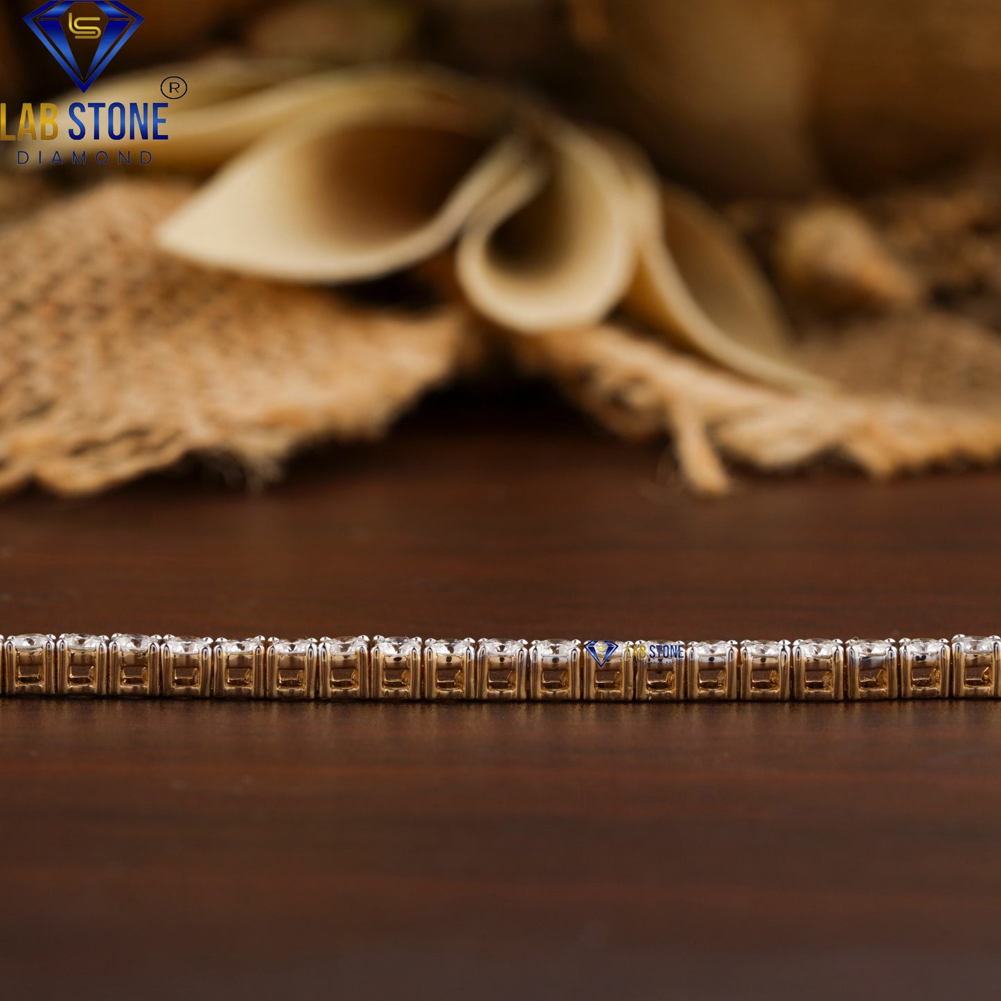 4.00 TDW Round Cut Diamond Tennis Bracelet