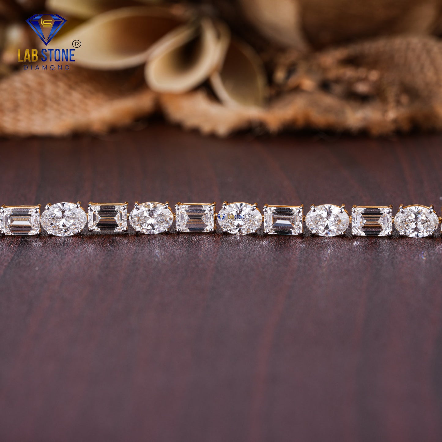 17.55 TDW Emerald & Oval Cut Diamond Tennis Bracelet