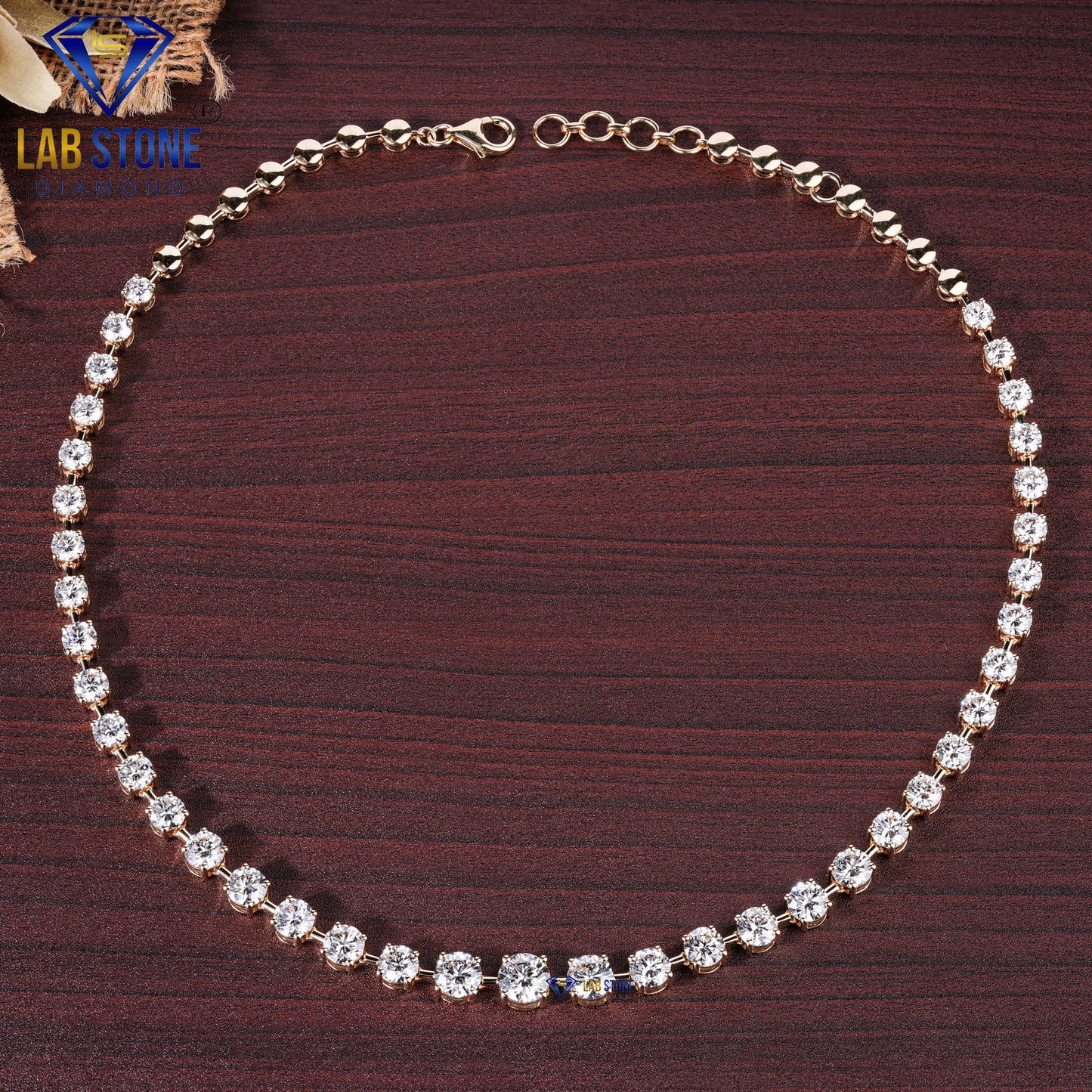 30.37 TDW Round Cut Diamond Women’s Tennis Necklace
