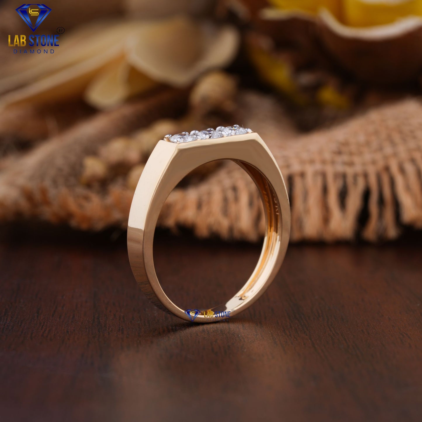 0.34 TDW Round Cut Women’s Three Stone Diamond Band Ring