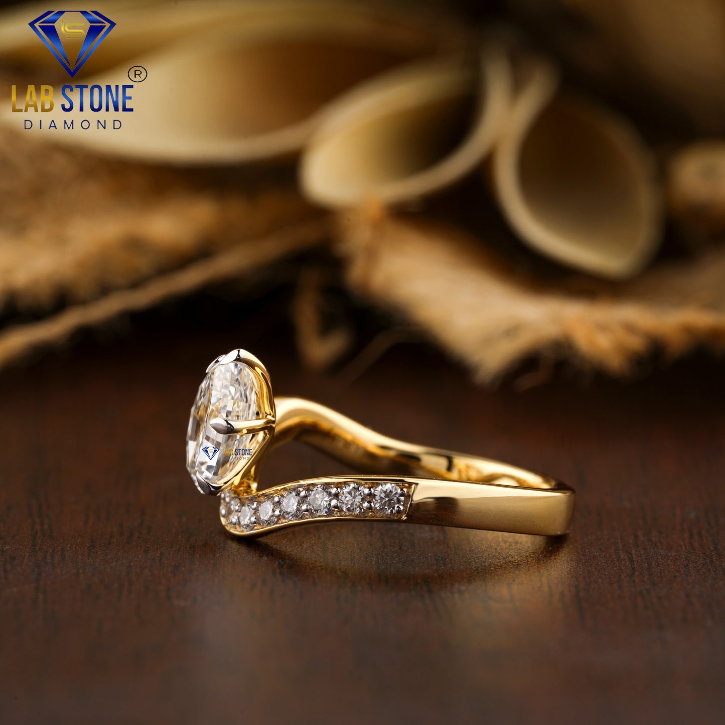1.56 TDW Pear & Round Cut Women’s Engagement Diamond Ring
