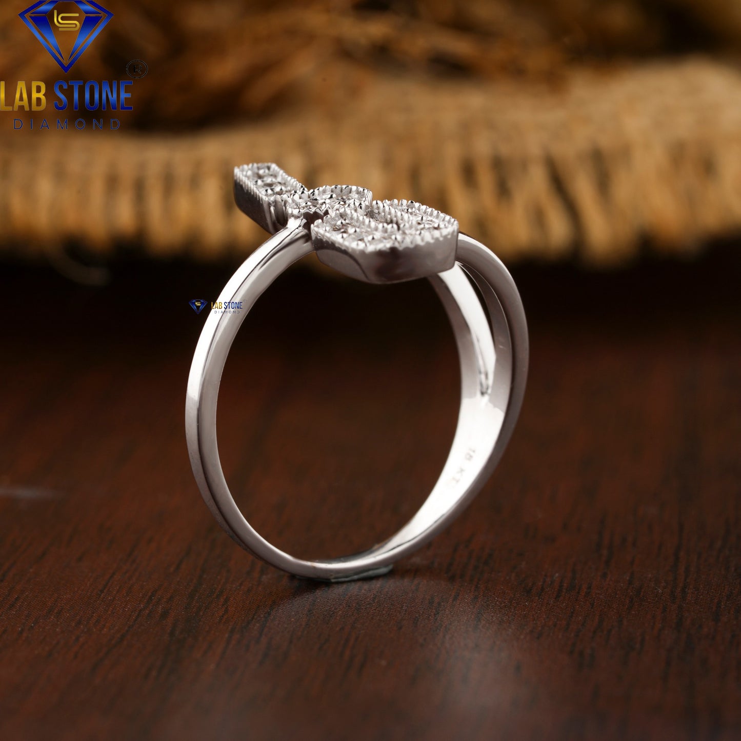 0.18 TDW Round Cut Diamond Women’s Engagement Ring