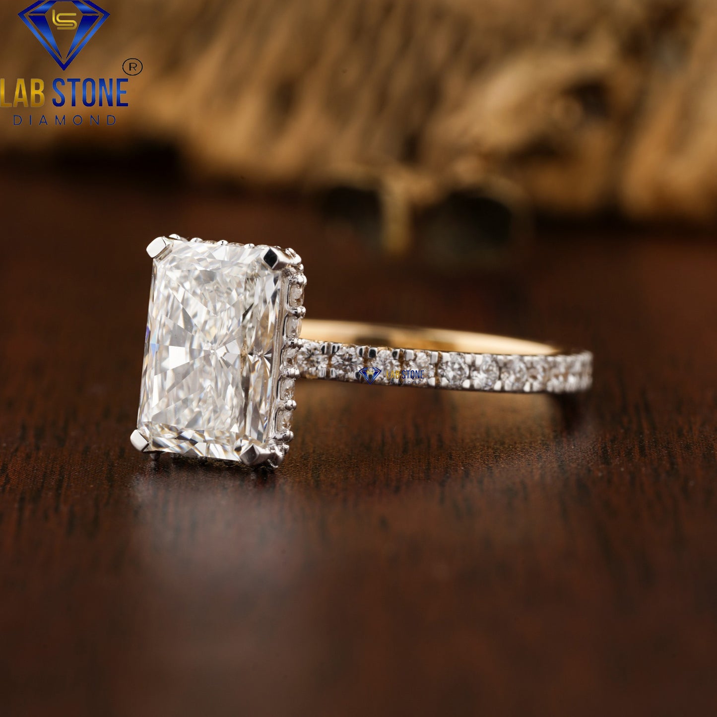 2.62 TDW Radiant & Round Cut Women’s Diamond Ring with Band