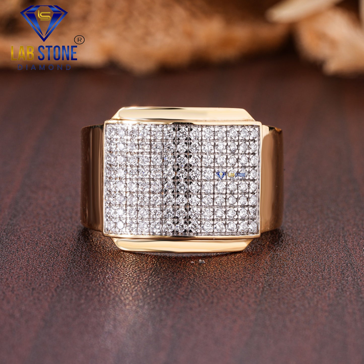 0.72 TDW Round Cut Diamond Men's Engagement Ring