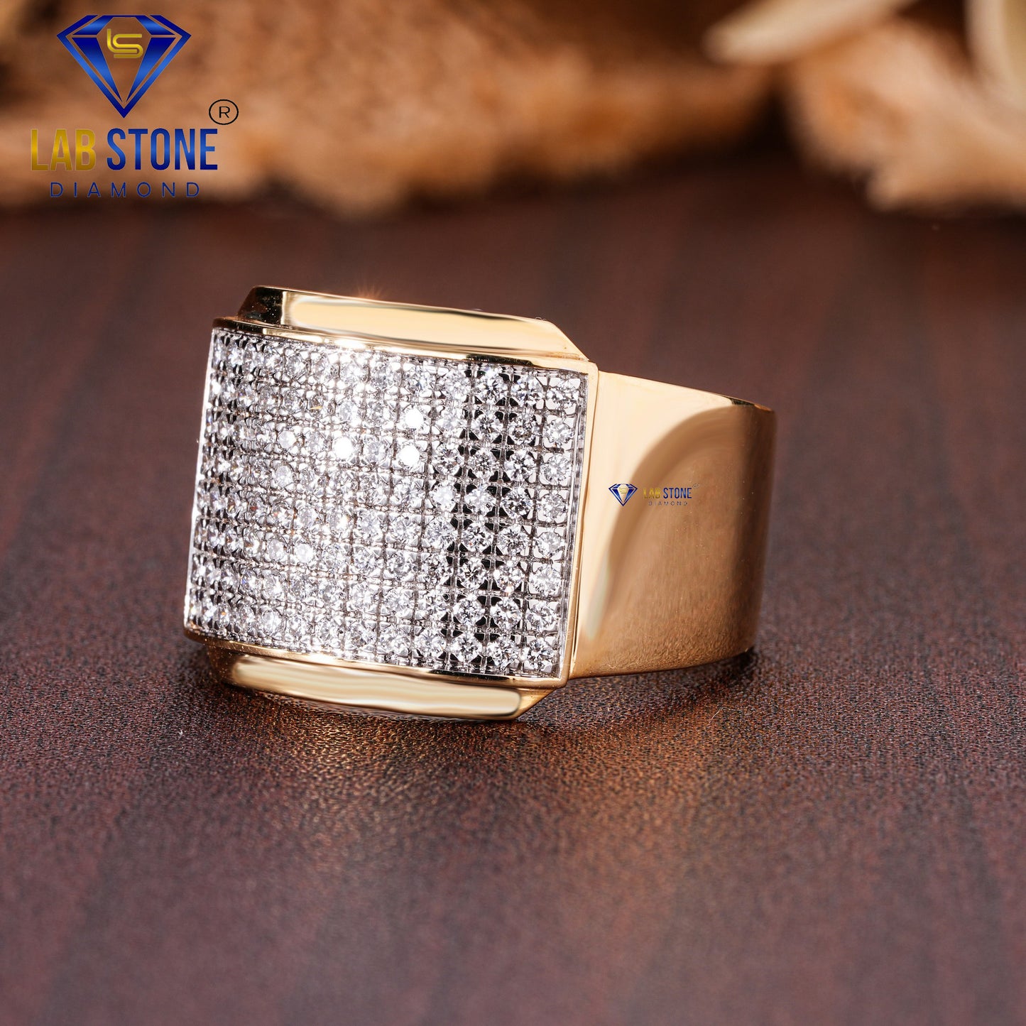 0.72 TDW Round Cut Diamond Men's Engagement Ring