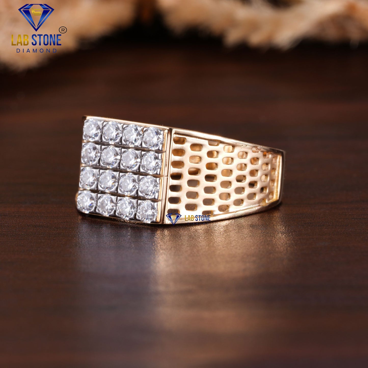 0.72 TDW Round Cut Diamond Men's Engagement Ring