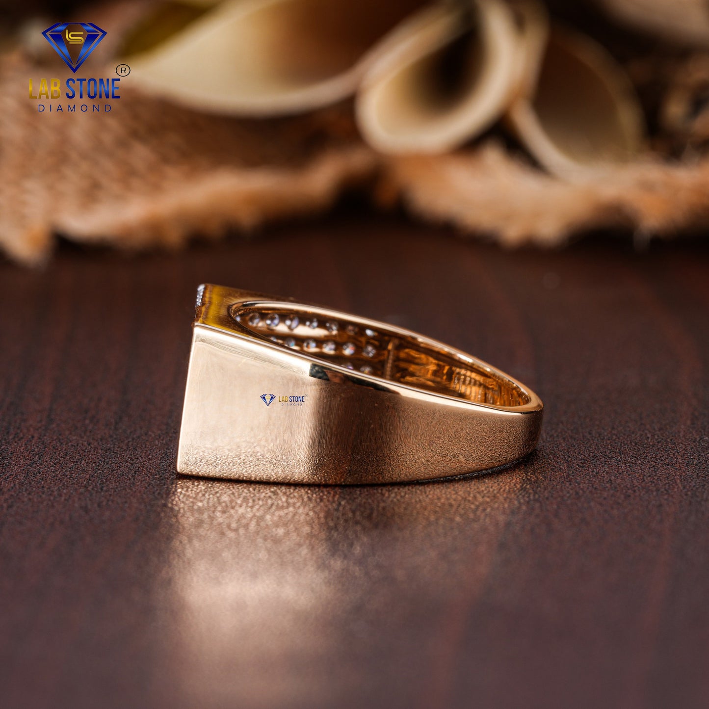 0.74 TDW Round Cut Diamond Men's Engagement Ring