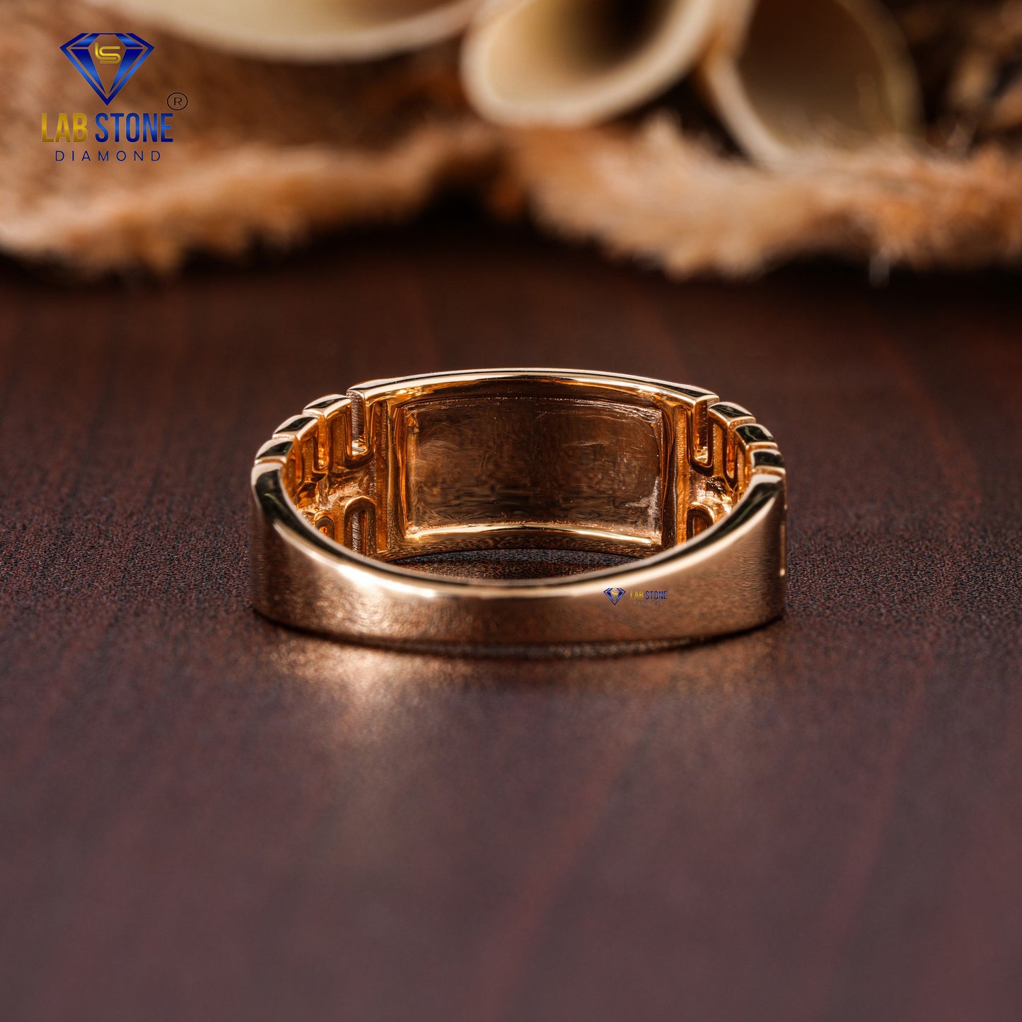 0.30 TDW Round Cut Diamond Men's Engagement Ring