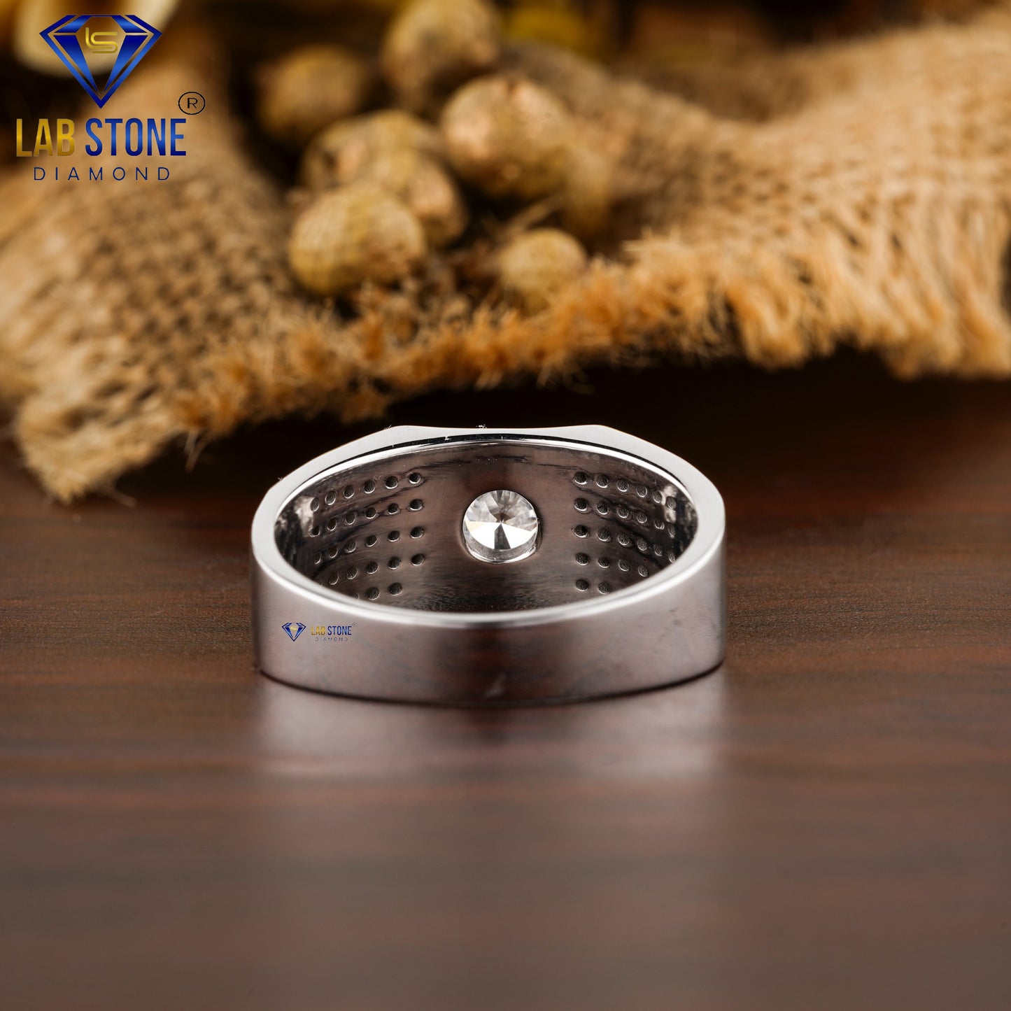 1.37 TDW Round Cut Men’s Engagement Diamond Ring