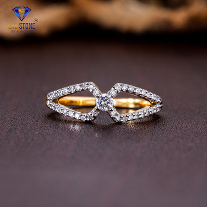 0.32 TDW Round Cut Diamond Engagement Ring