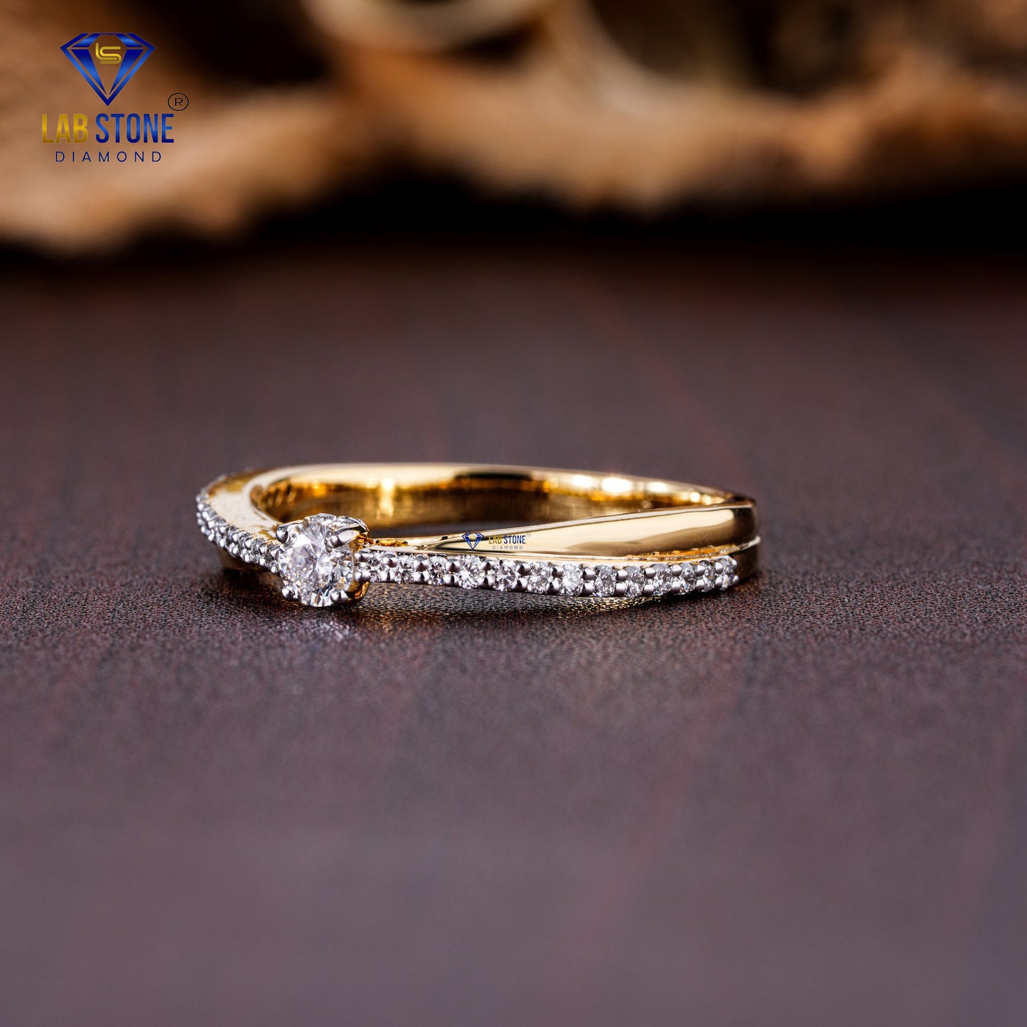 0.29 TDW Round Cut Diamond Engagement Ring