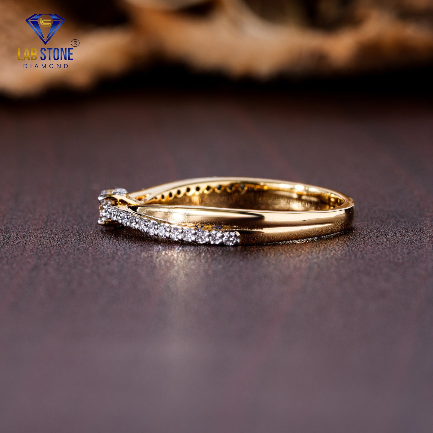 0.29 TDW Round Cut Diamond Engagement Ring