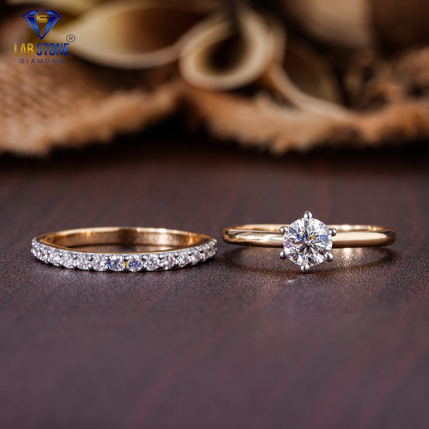 0.78 TDW Round Cut Diamond Women's Ring with Band