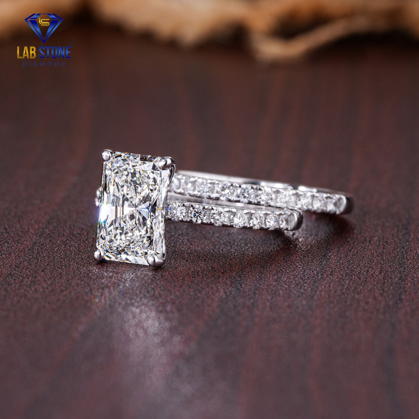 2.83 TDW Radiant & Round Cut Diamond Women's Ring with Band