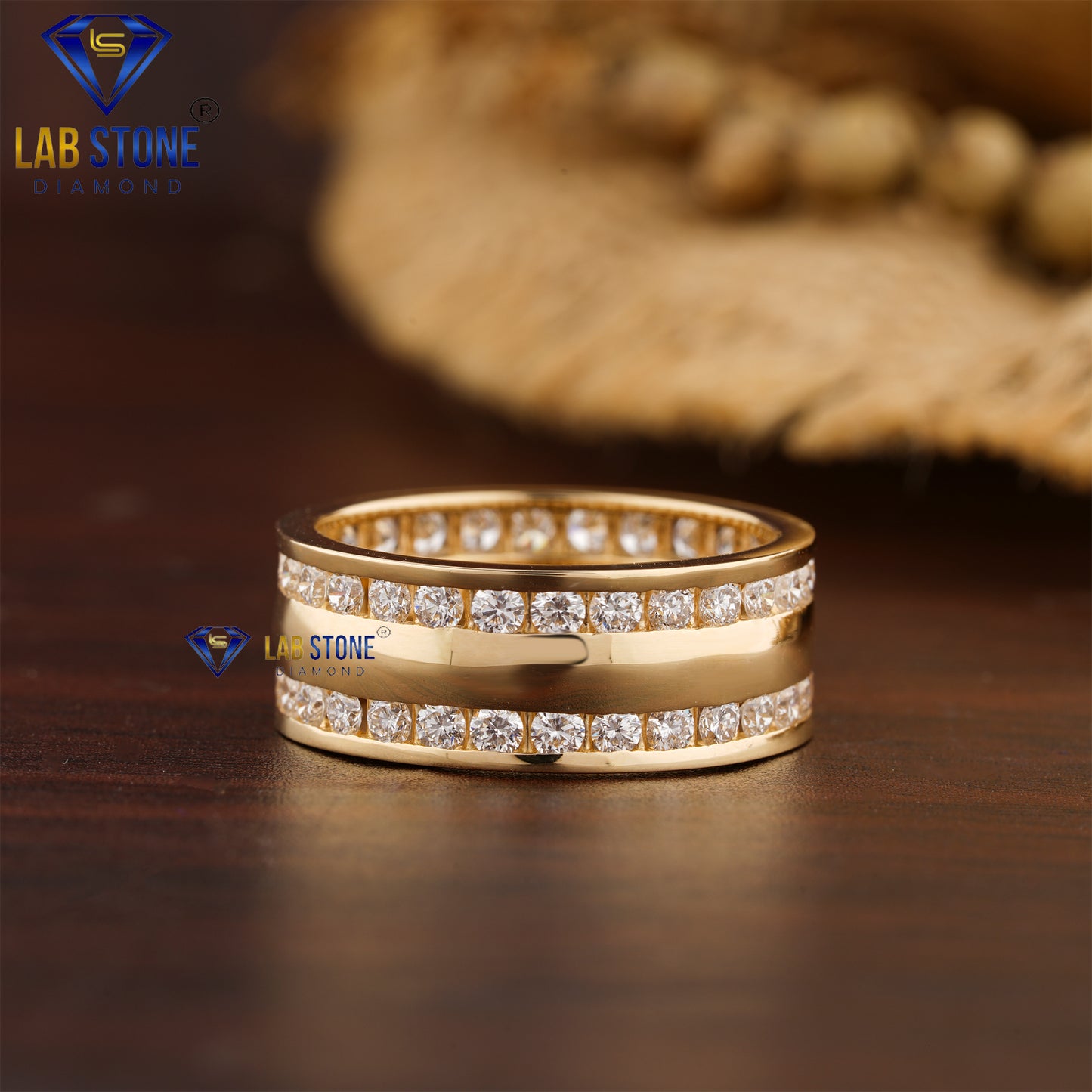 1.67 TDW Round Cut Women's Diamond Band Ring