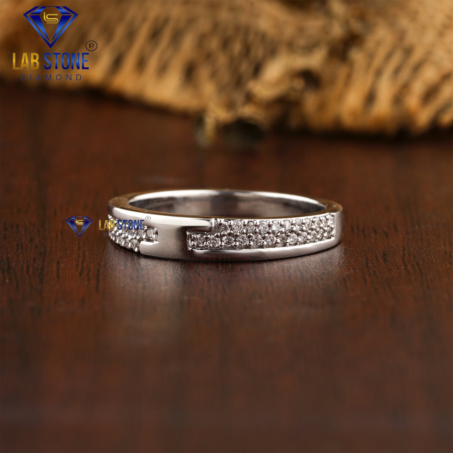 0.24 TDW Round Cut Diamond Women's Band