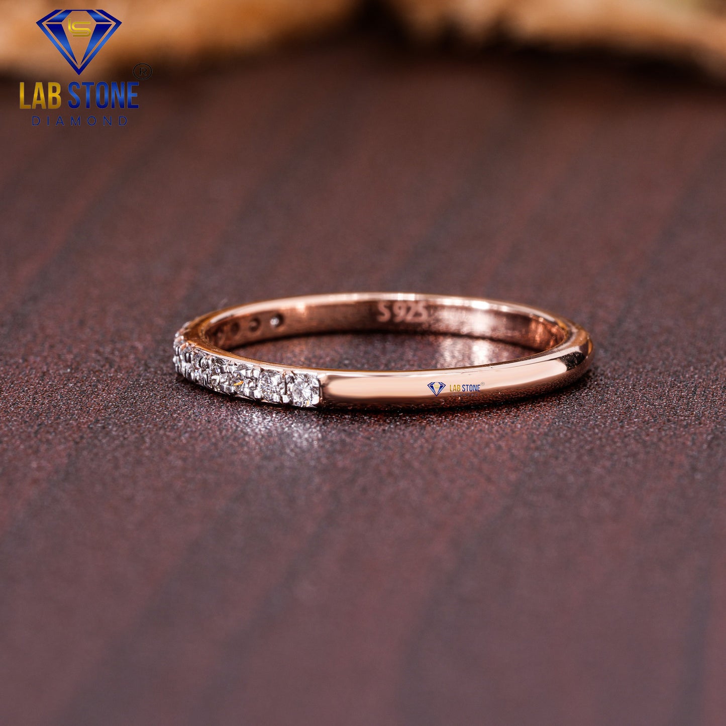 0.18 TDW Round Cut Women’s Diamond Engagement Ring