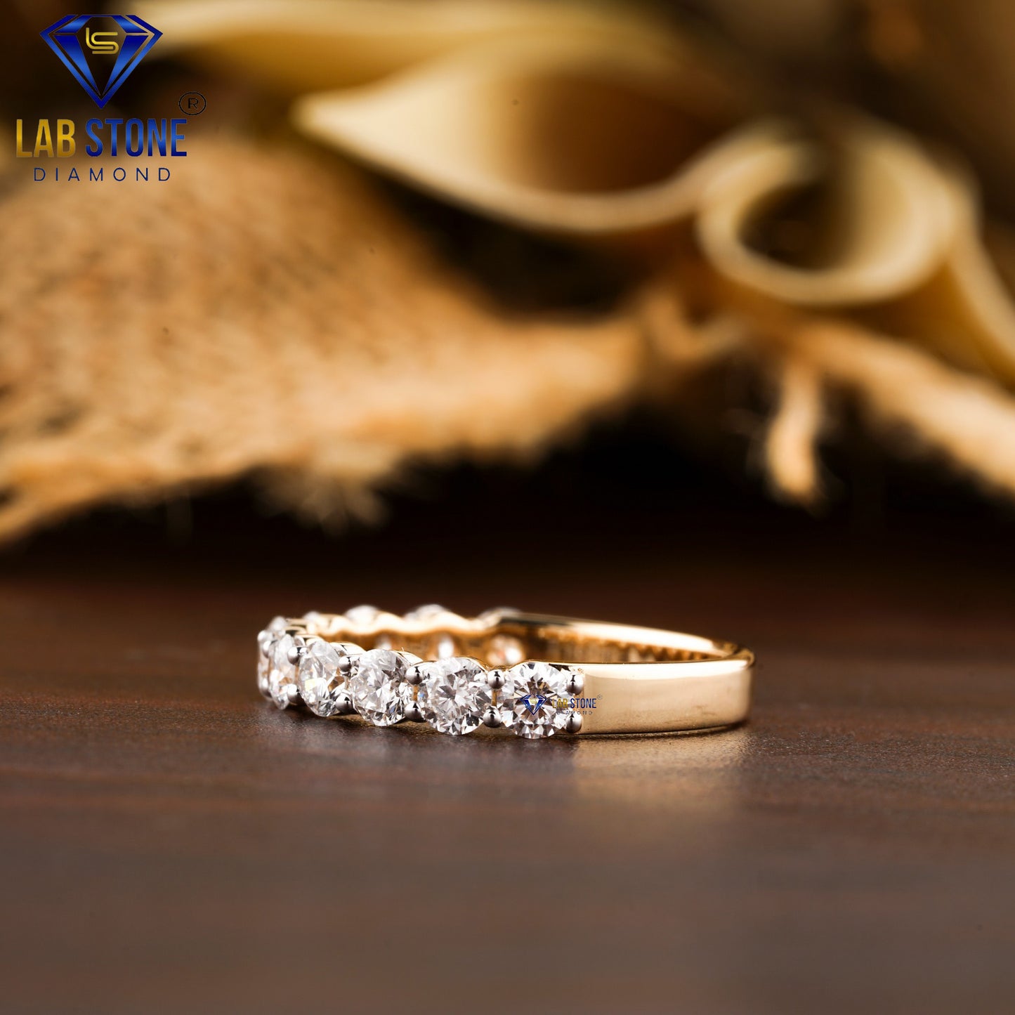 0.90 TDW Round Cut Women’s Diamond Band Ring