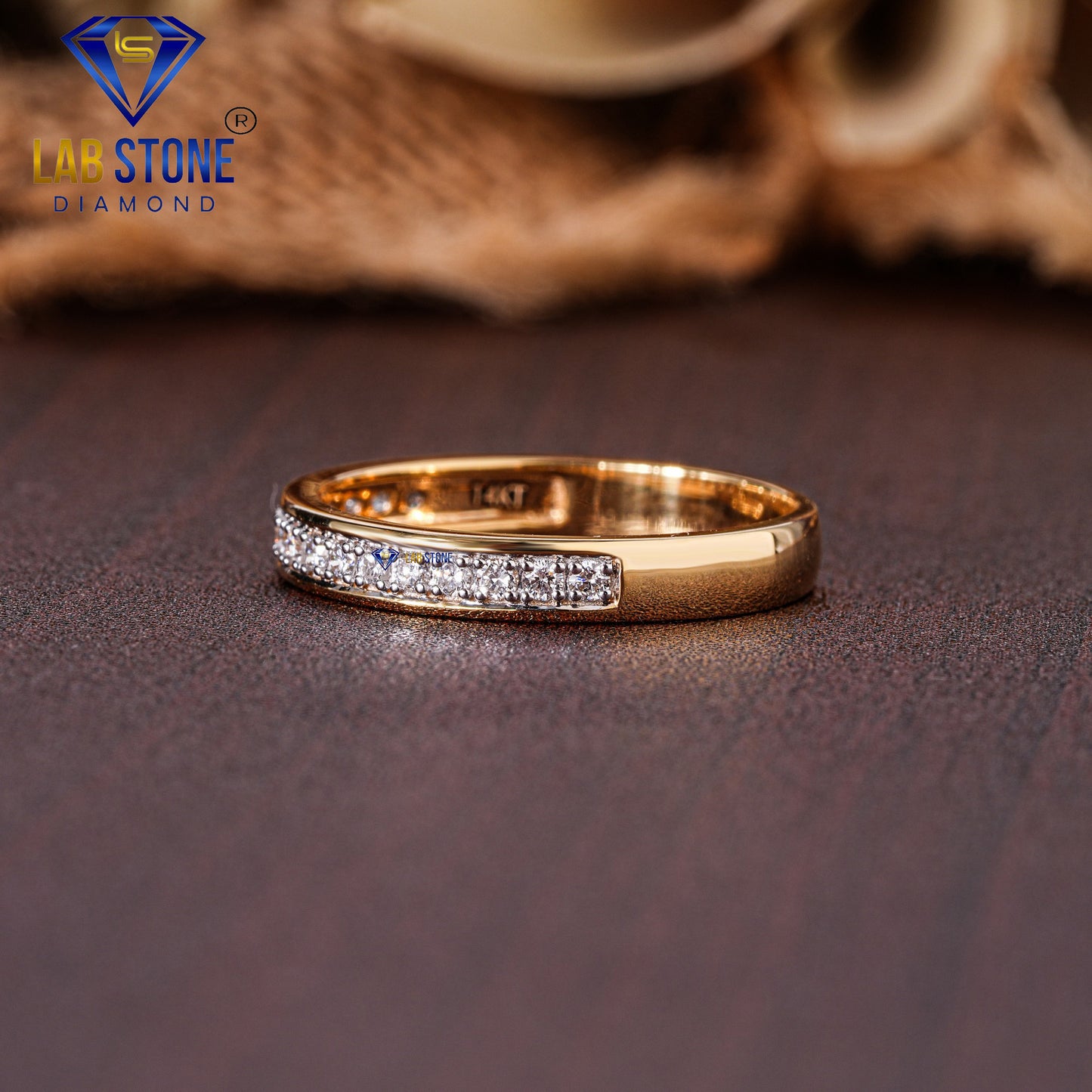 0.22 TDW Round Cut Diamond Women’s Band