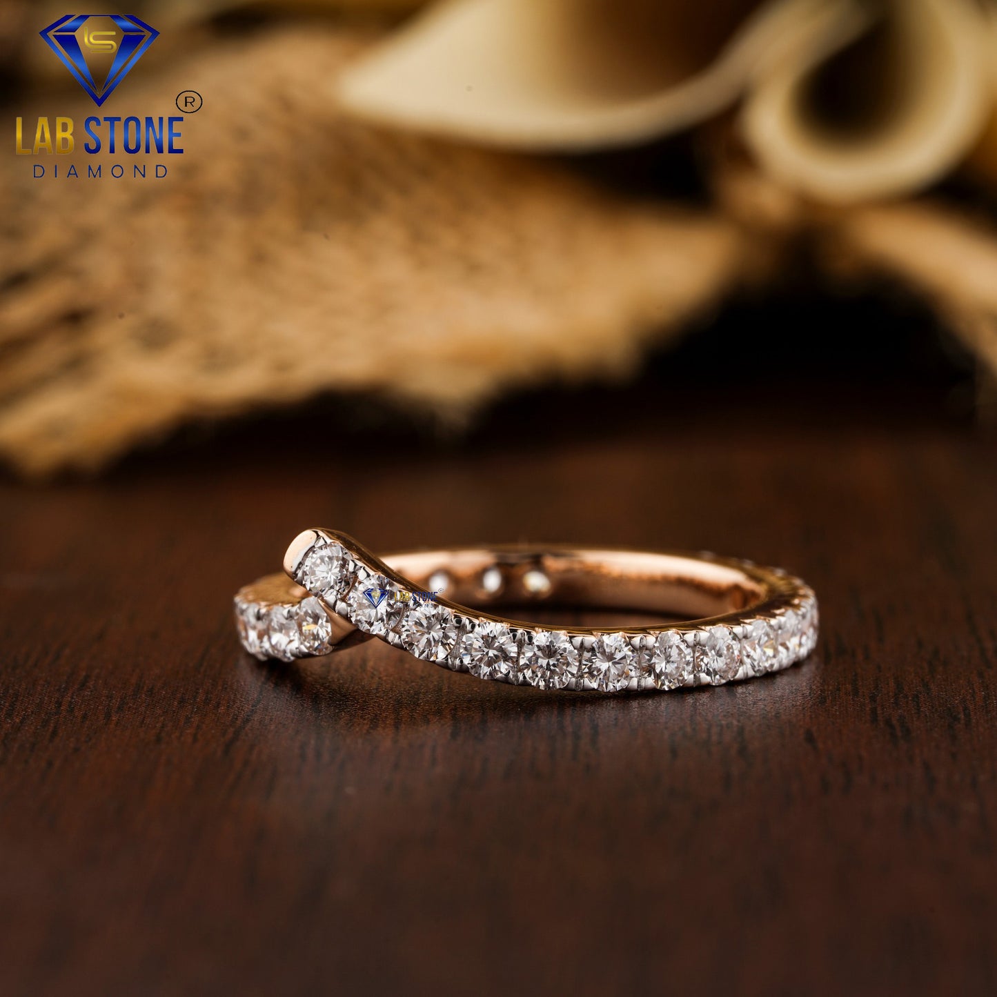 1.23 TDW Round Cut Women’s Diamond Band Ring