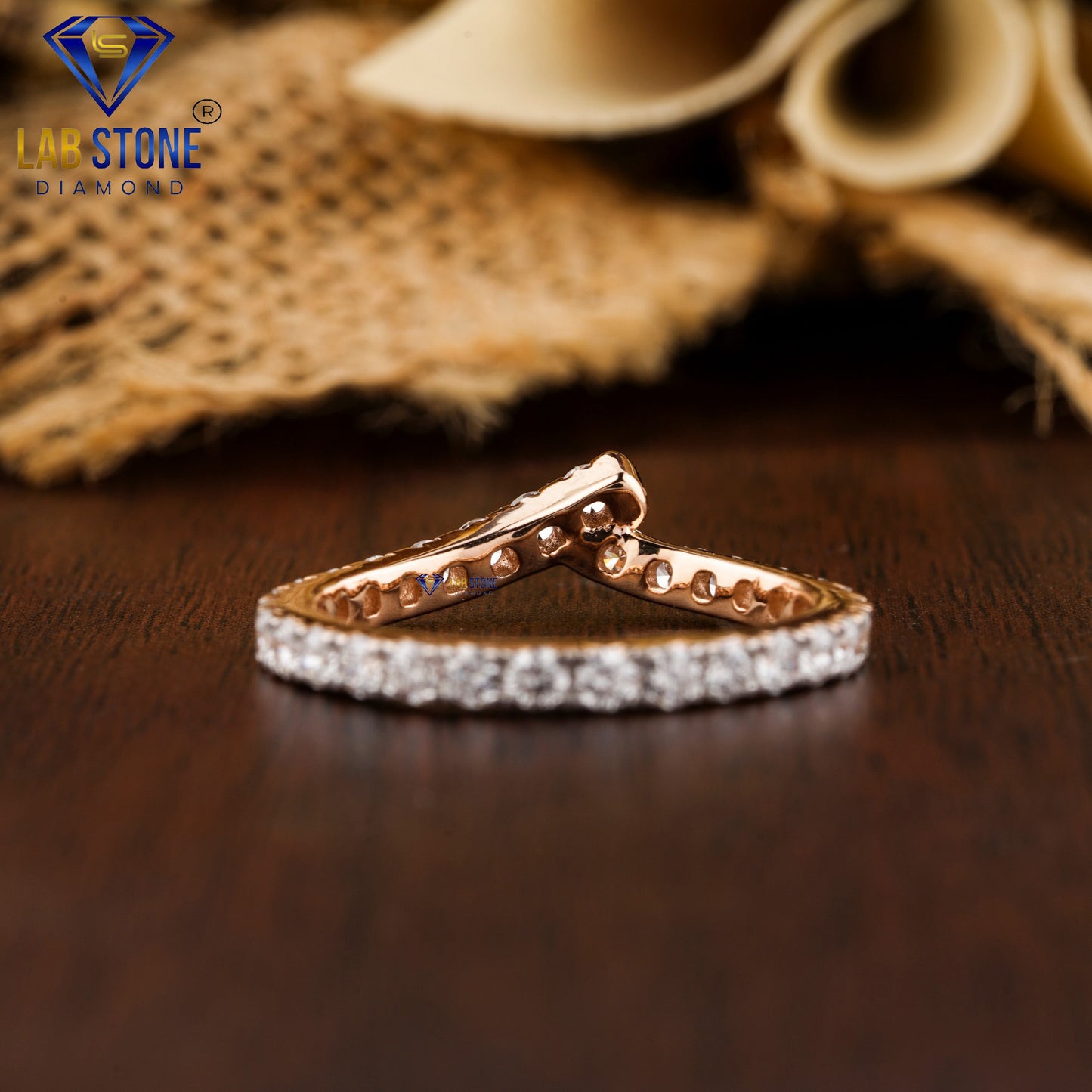 1.23 TDW Round Cut Women’s Diamond Band Ring