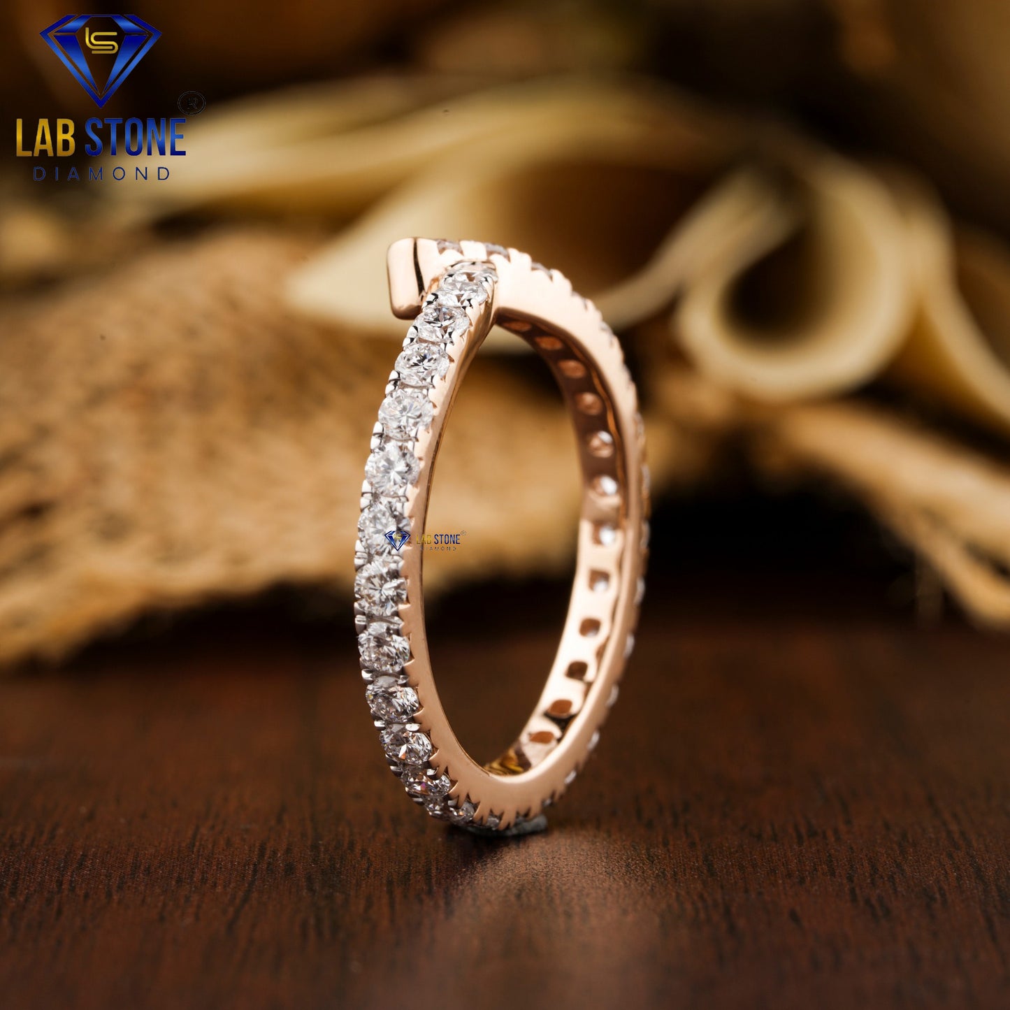 1.23 TDW Round Cut Women’s Diamond Band Ring