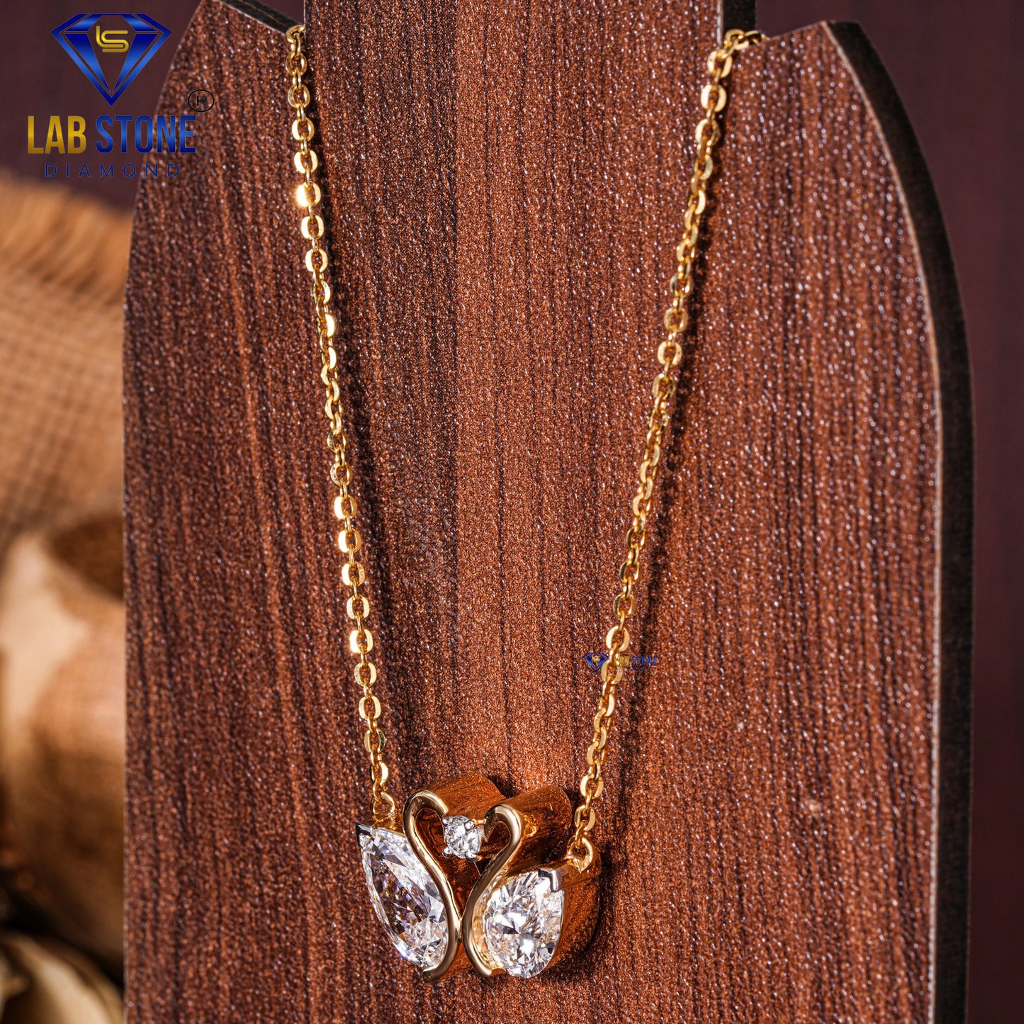 3.98 TDW Pear & Round Cut Diamond Custom Pendant