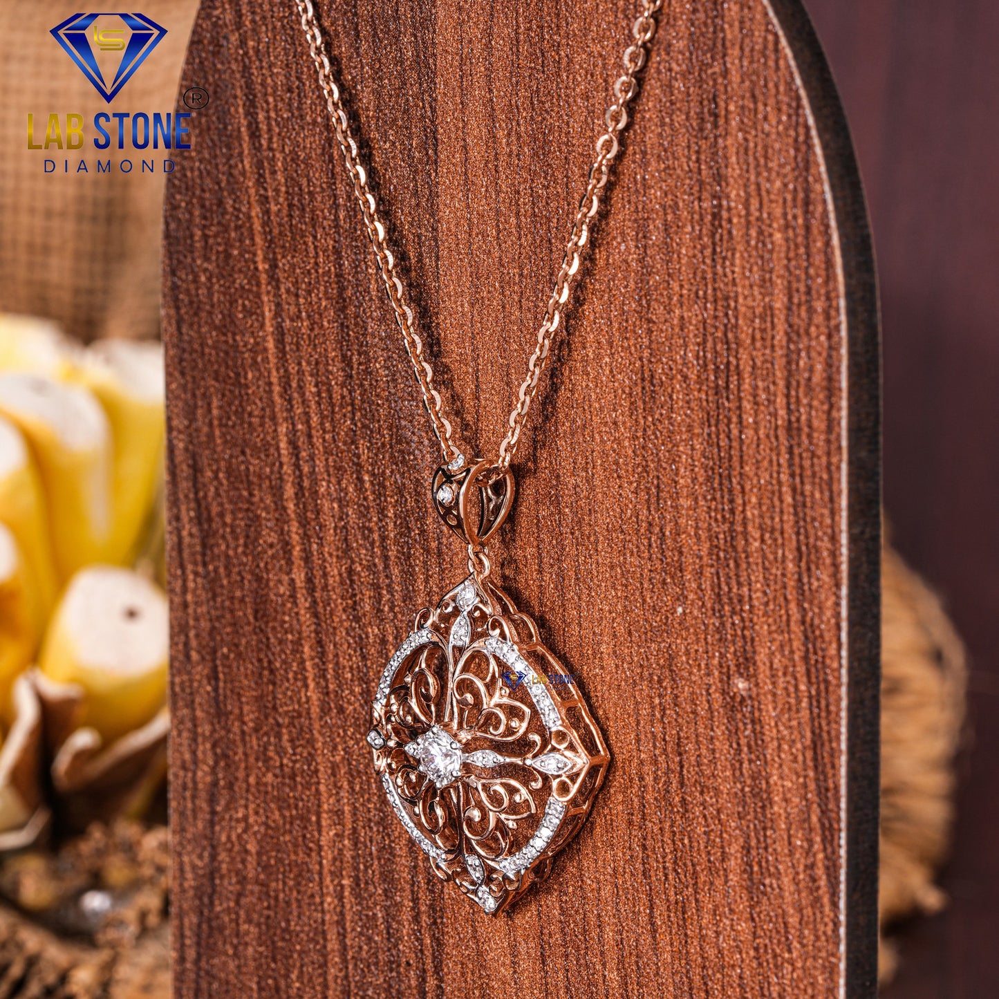 0.46 TDW Round Cut Diamond Custom Pendant
