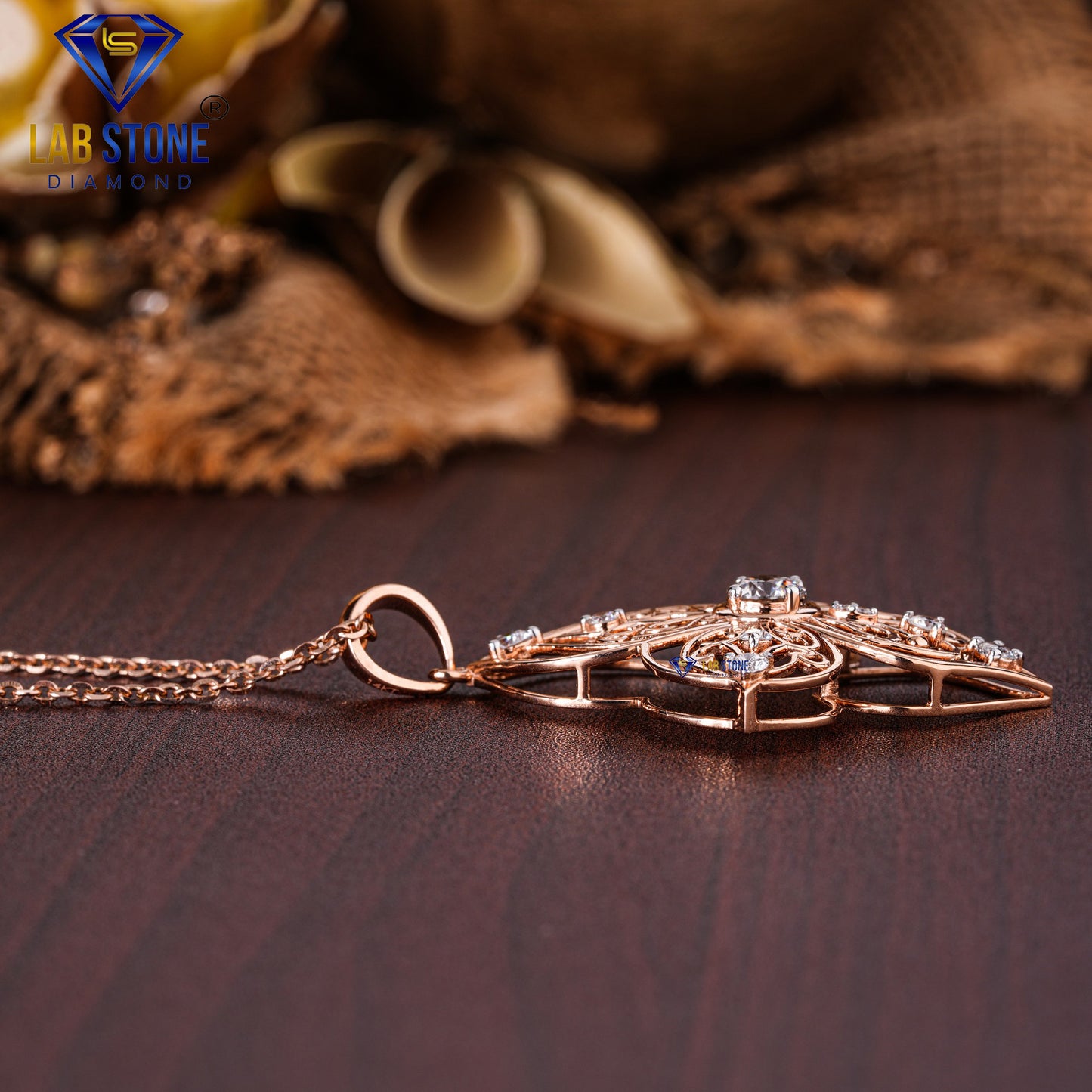 0.70 TDW Round Cut Diamond Custom Pendant