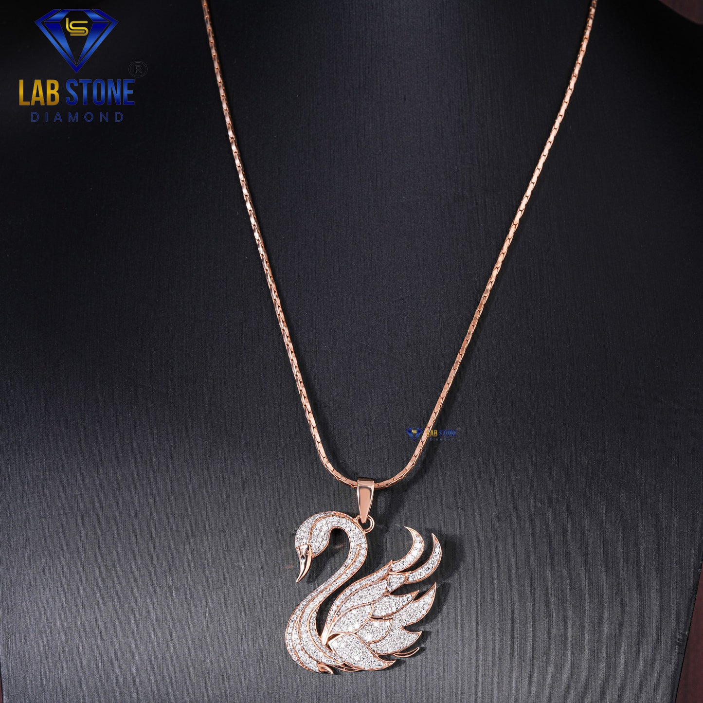 1.79 TDW Round Cut Diamond Women’s Custom Pendant