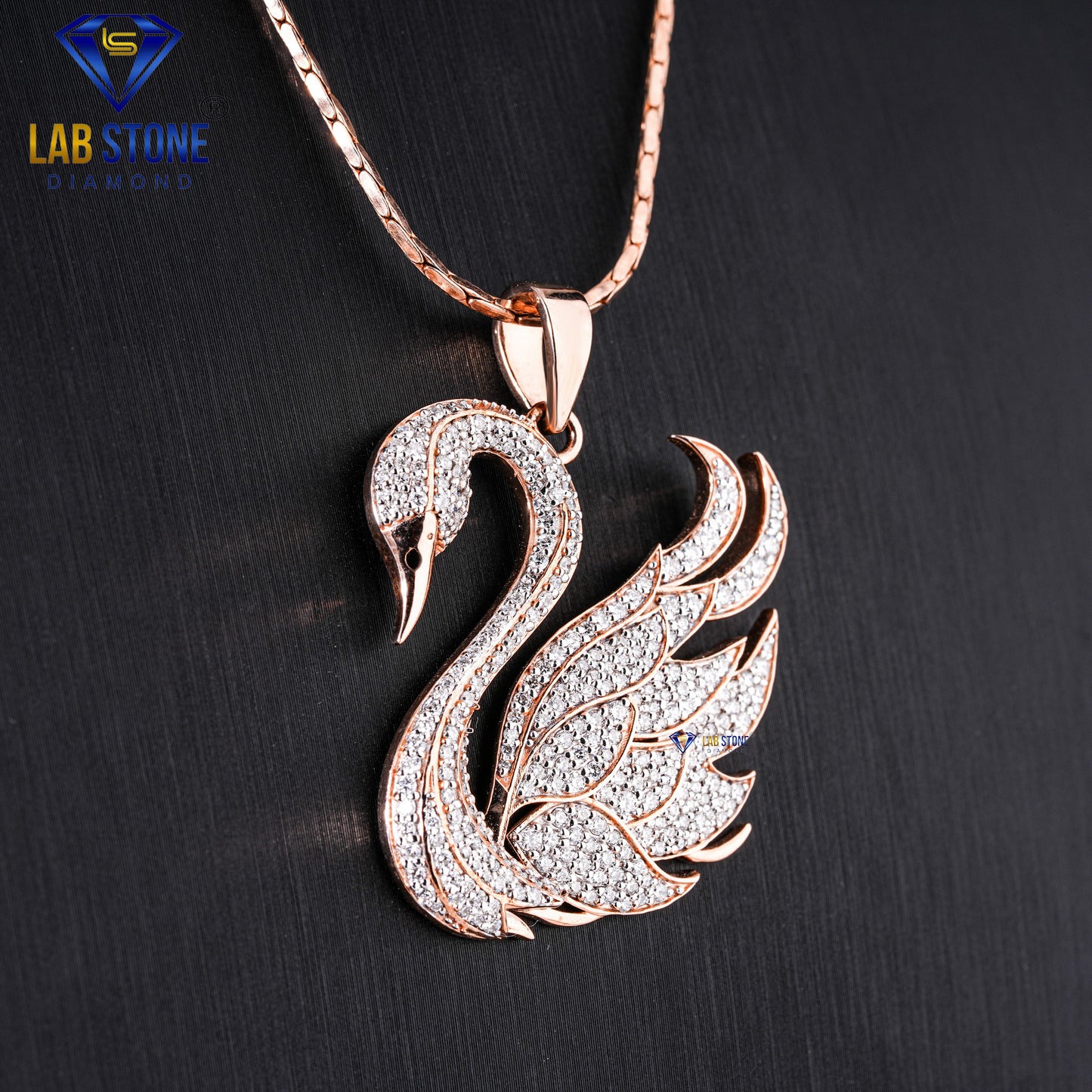 1.79 TDW Round Cut Diamond Women’s Custom Pendant