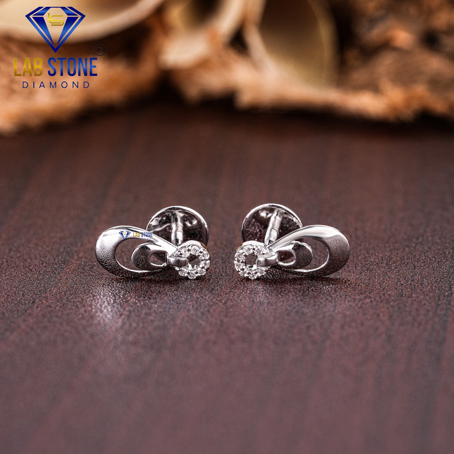 0.12 TDW Round Cut Diamond Stud  Earring